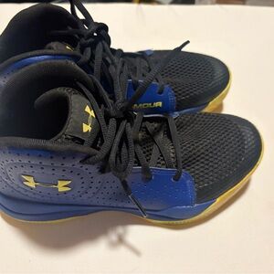 Under Armour Youth Black and Gray Shoes